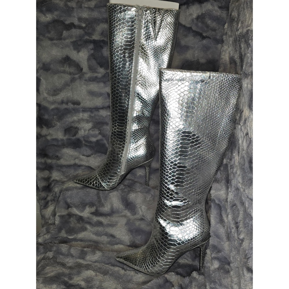 NWB INC Rajel Silver Snakeskin Knee High Stiletto Boots‎ 9